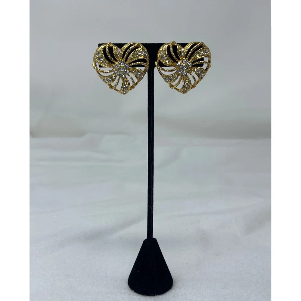 Avon Romantic Trellis Heart Clip On Earrings Gold Tone Rhinestone Swirl Vintage